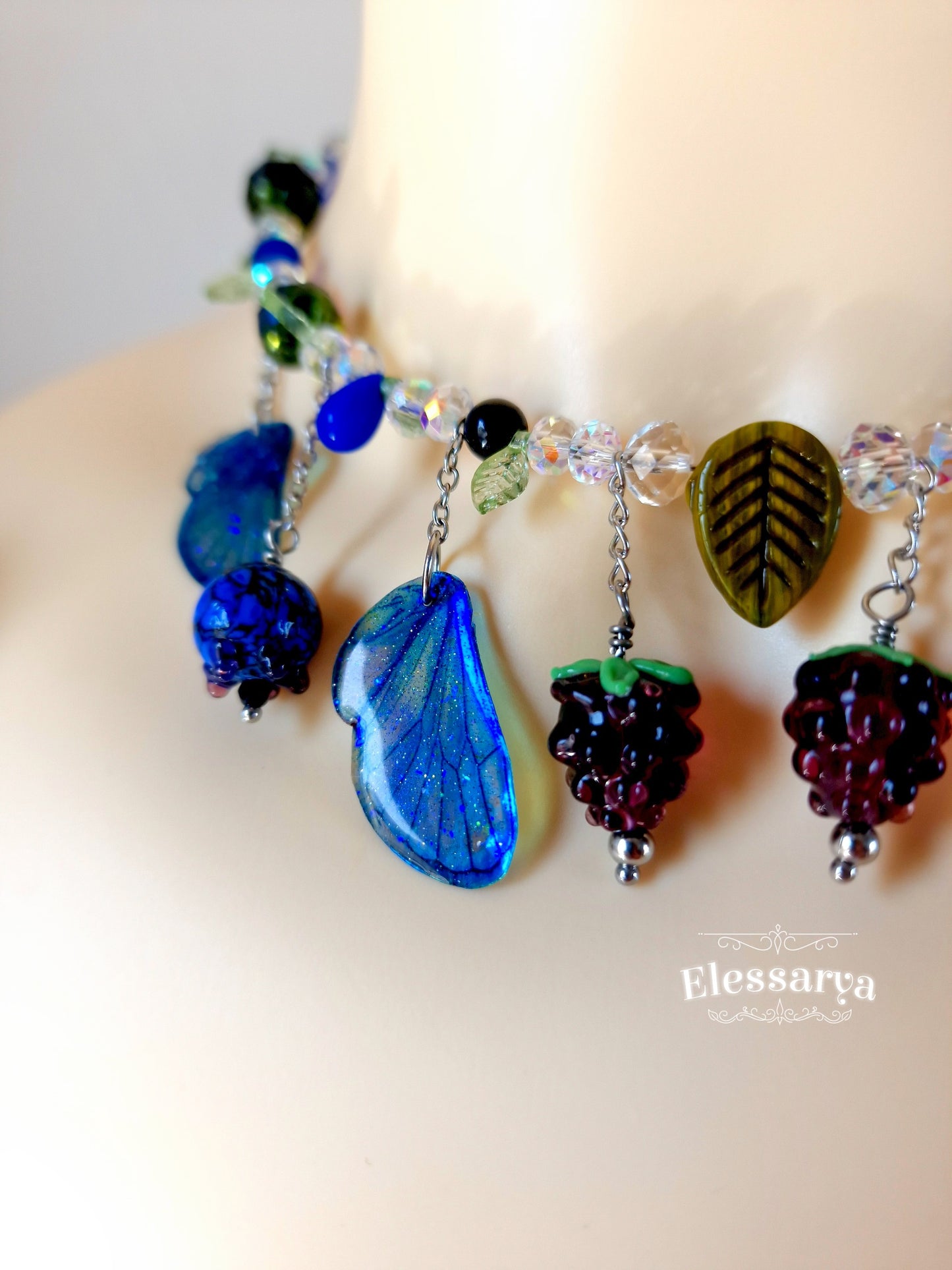 Colier Aripi de zână și fructe de pădure