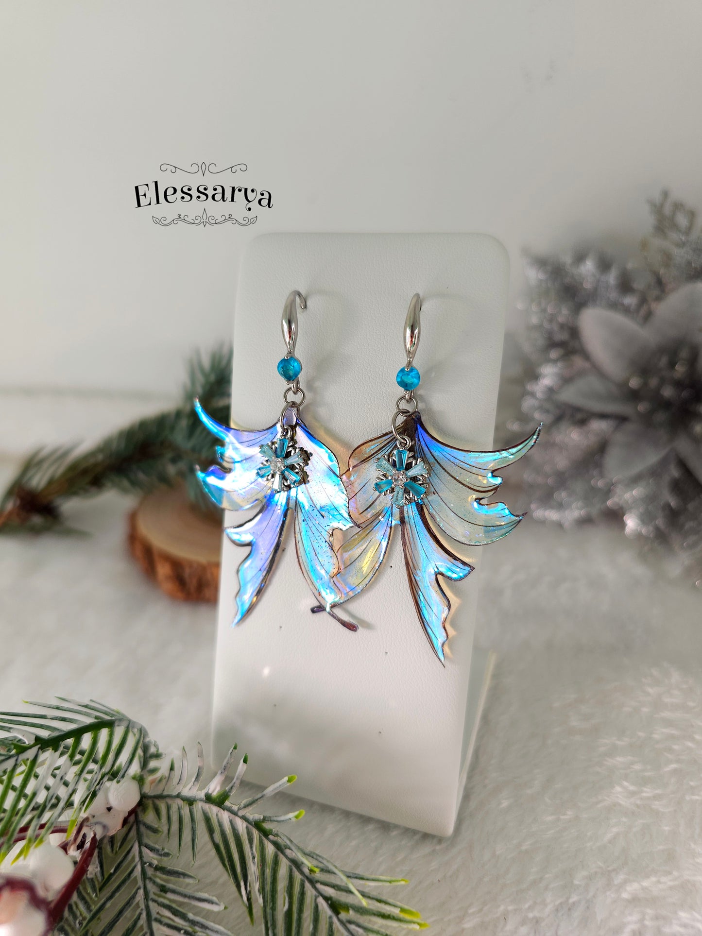 Cercei Aripi din Alb-Azur