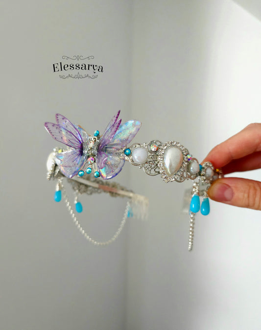 Coroană Regală cu Aripi de Cristal