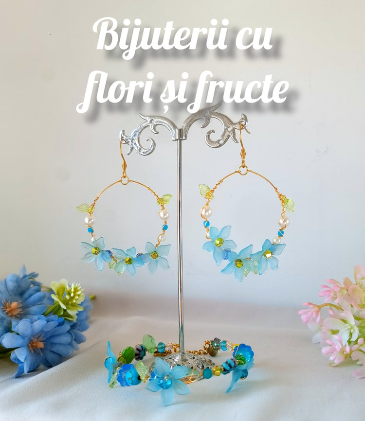 Bijuterii cu flori și fructe