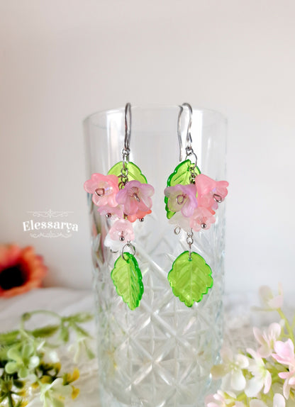 Cercei cu flori roz și frunze