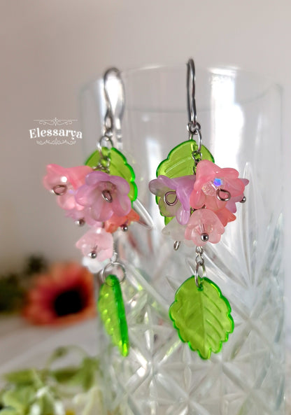 Cercei cu flori roz și frunze