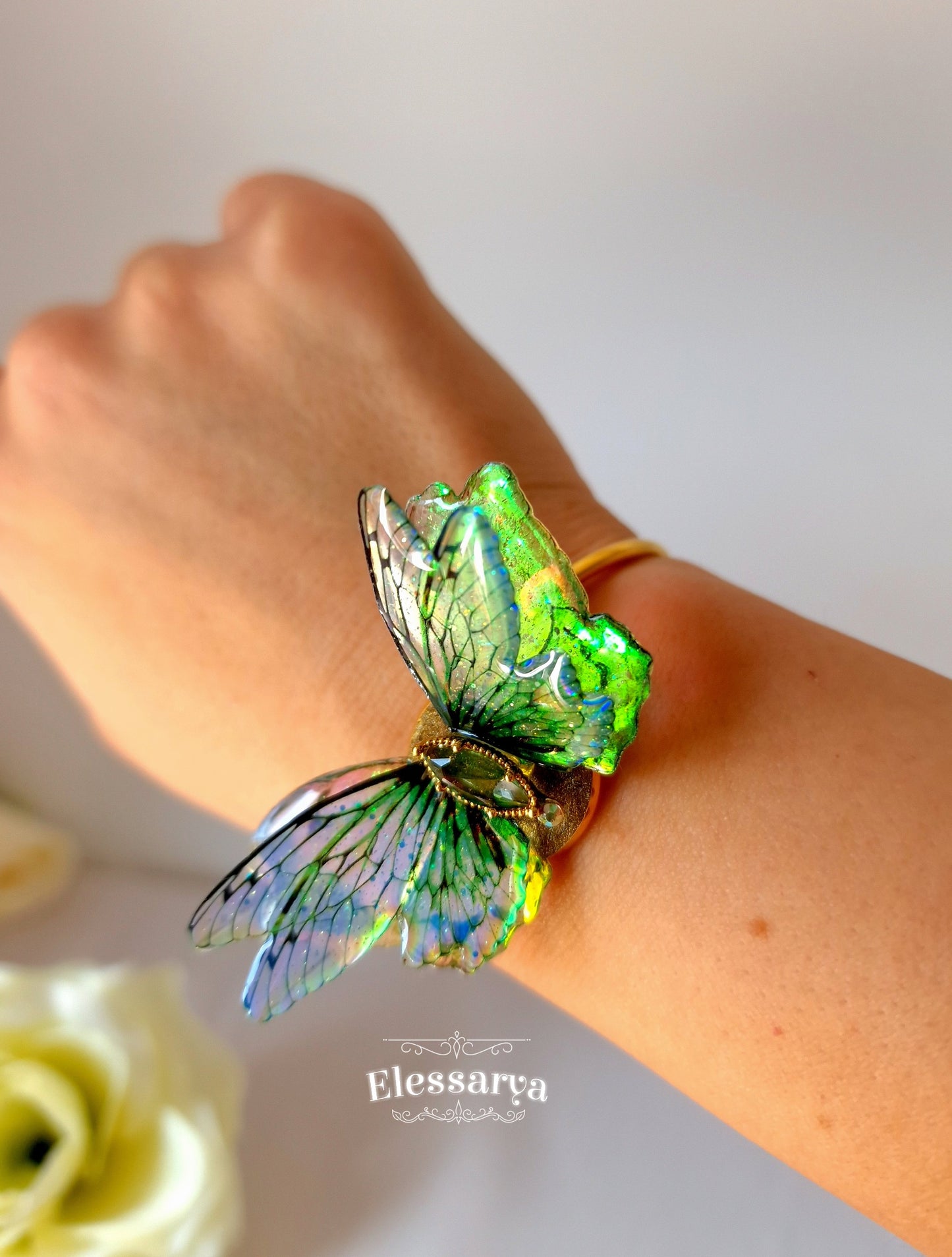 Brățară cu zână verde, stil cuff