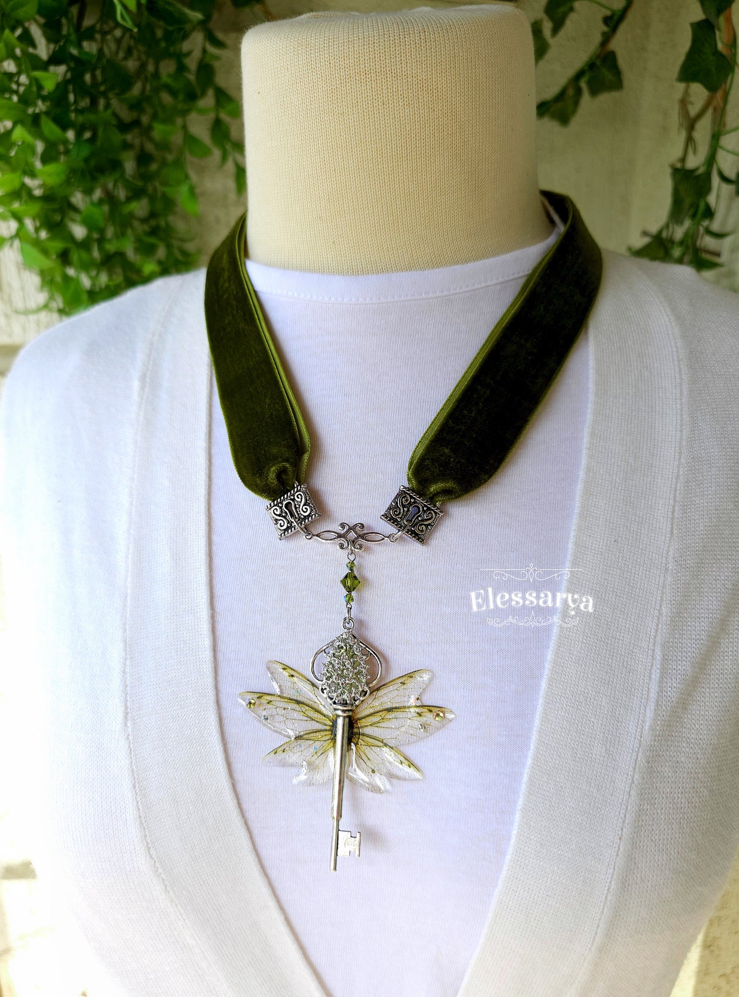 Colier Cheia Zânei din Codrul Magic