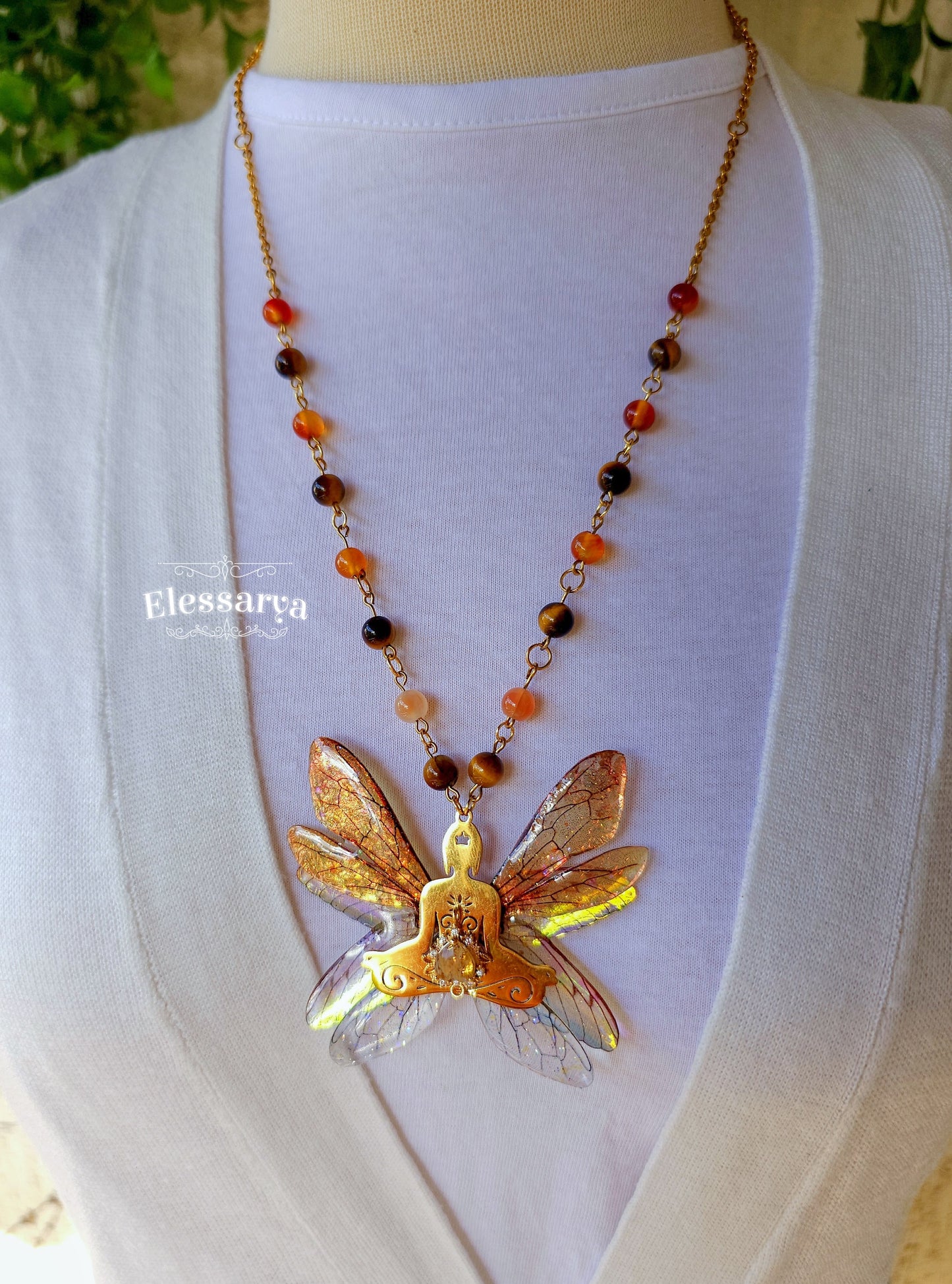 Colier cu Zâna Meditativă, Chakra Sacrală