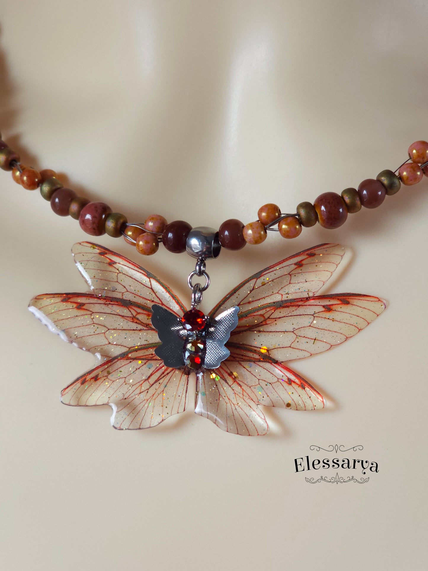 Colier cu Zâna Frunzelor Arămii