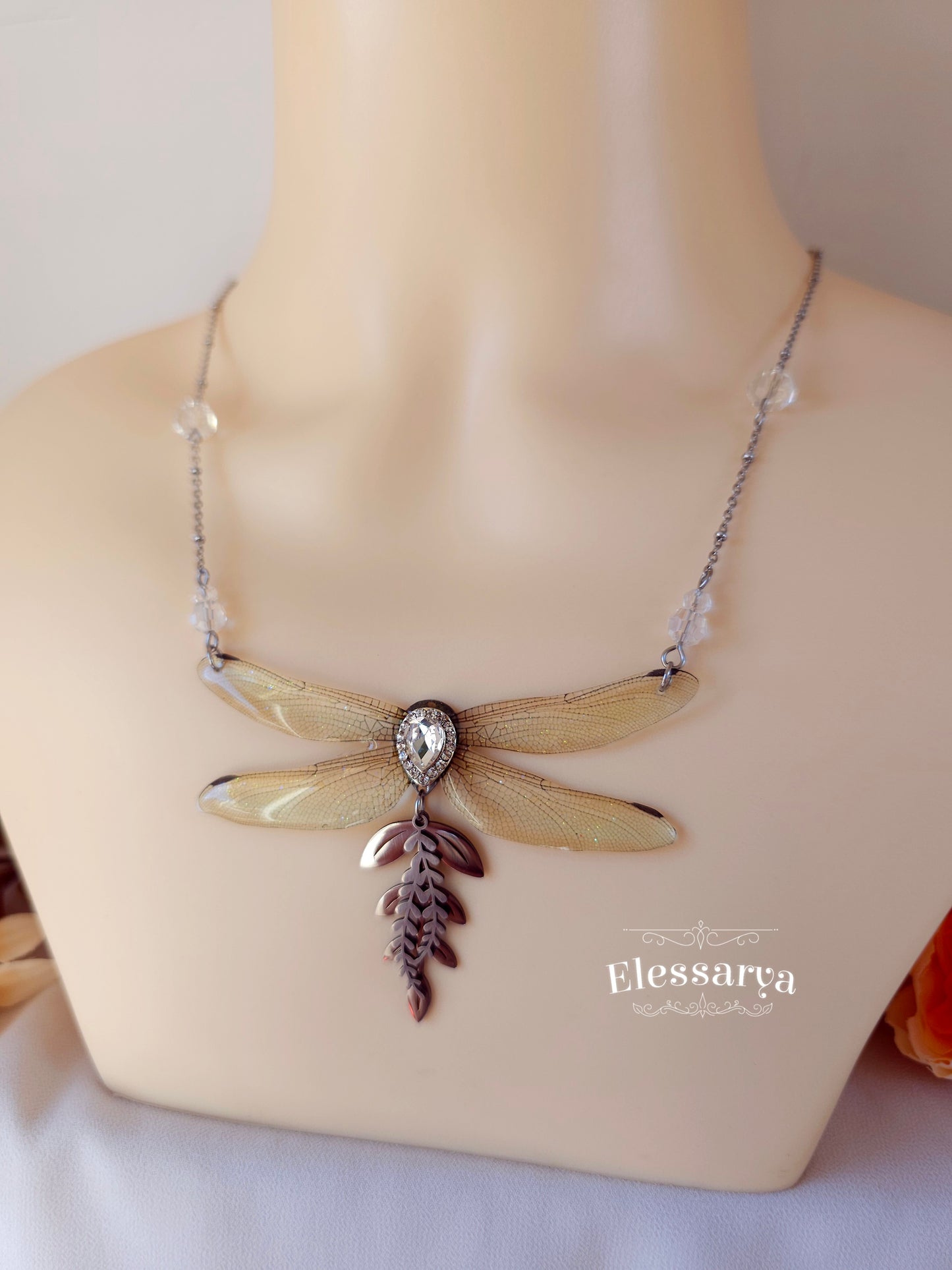 Colier Zâna Dimineții scăldate în Ceață