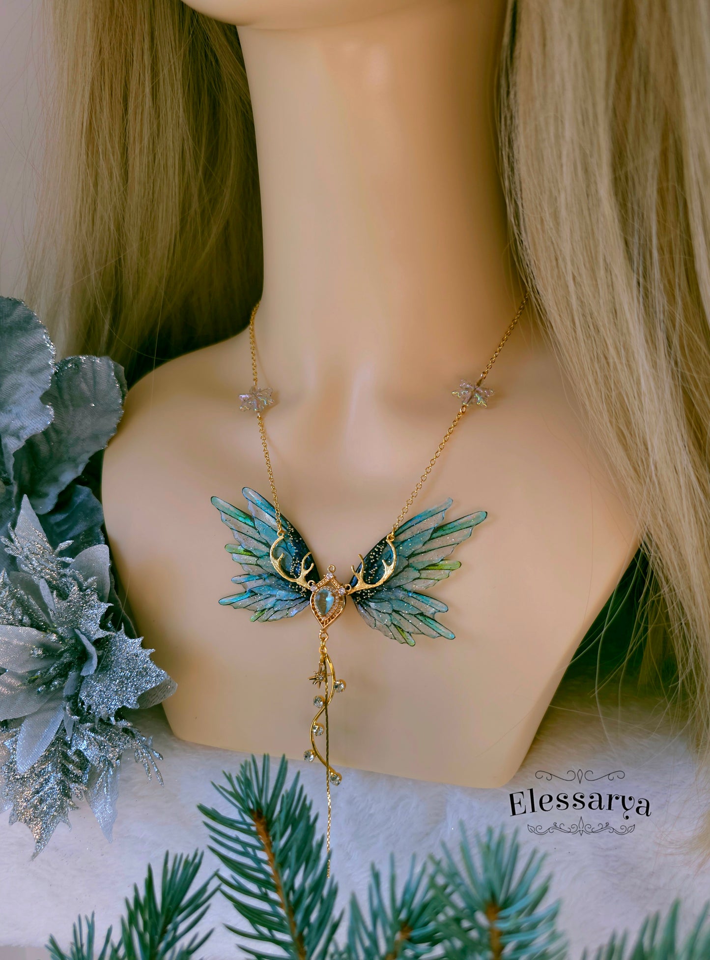 Colier cu Zâna-Ren de pe Lacul Înghețat