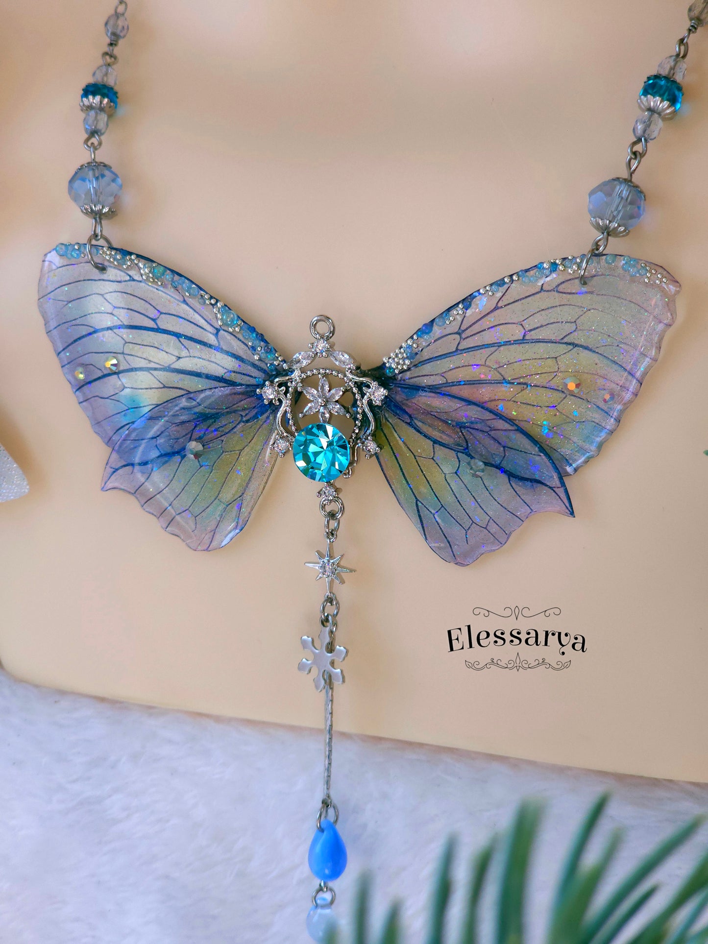 Colier Îngerul de Gheață Albastru