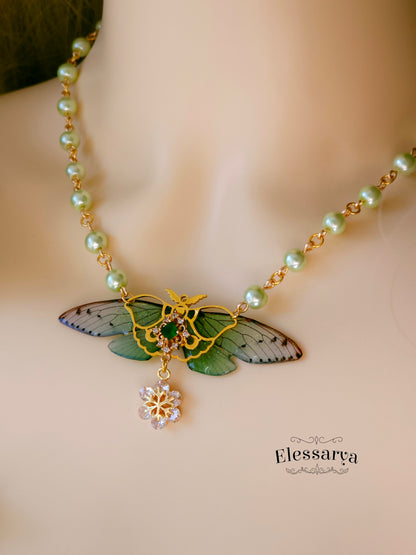 Colier cu Zâna Regală a Iernii