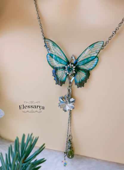 Colier cu Zâna Nopții Înghețate