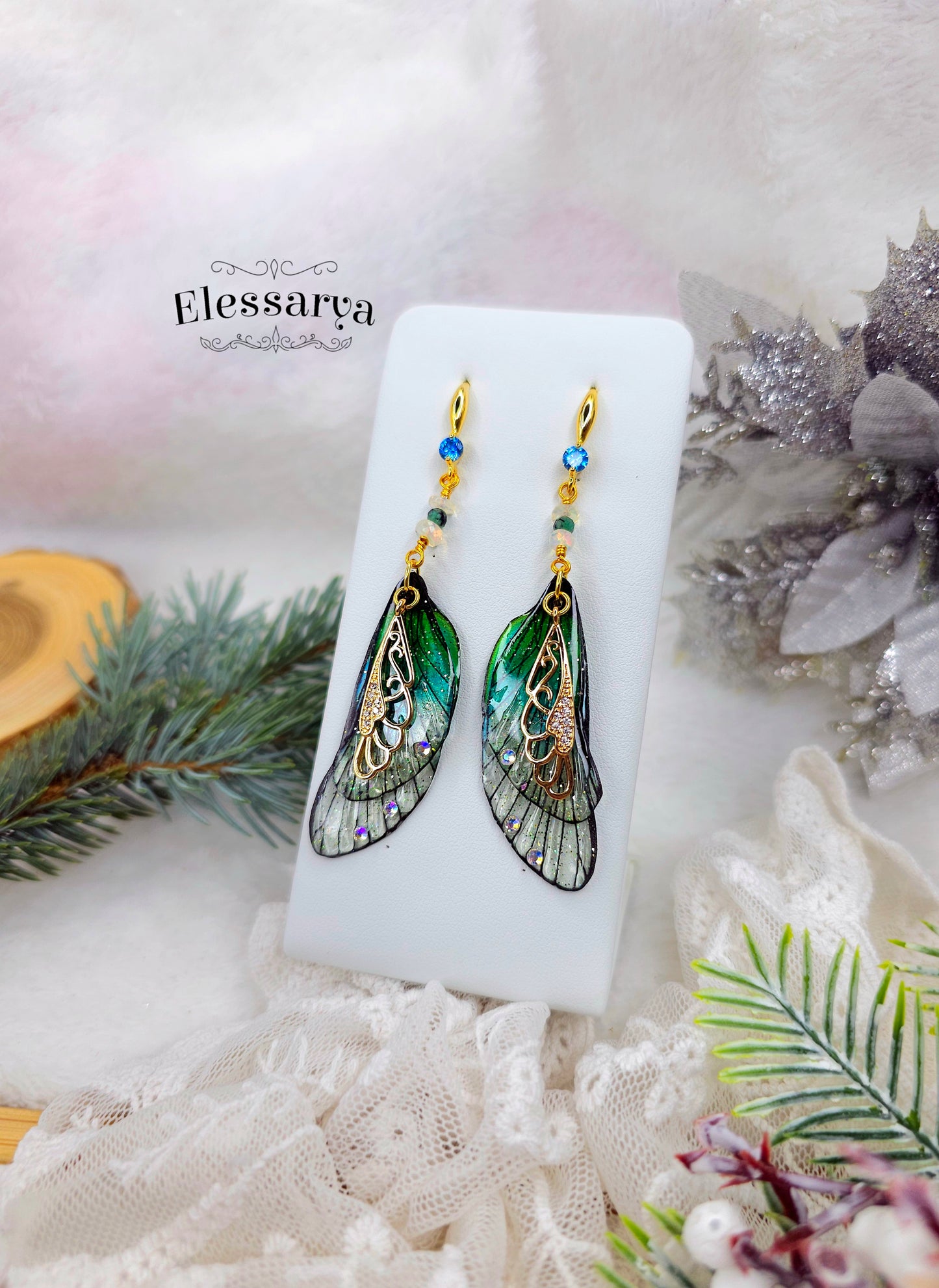 Cercei Aripi de Înger în Lumina Aurie