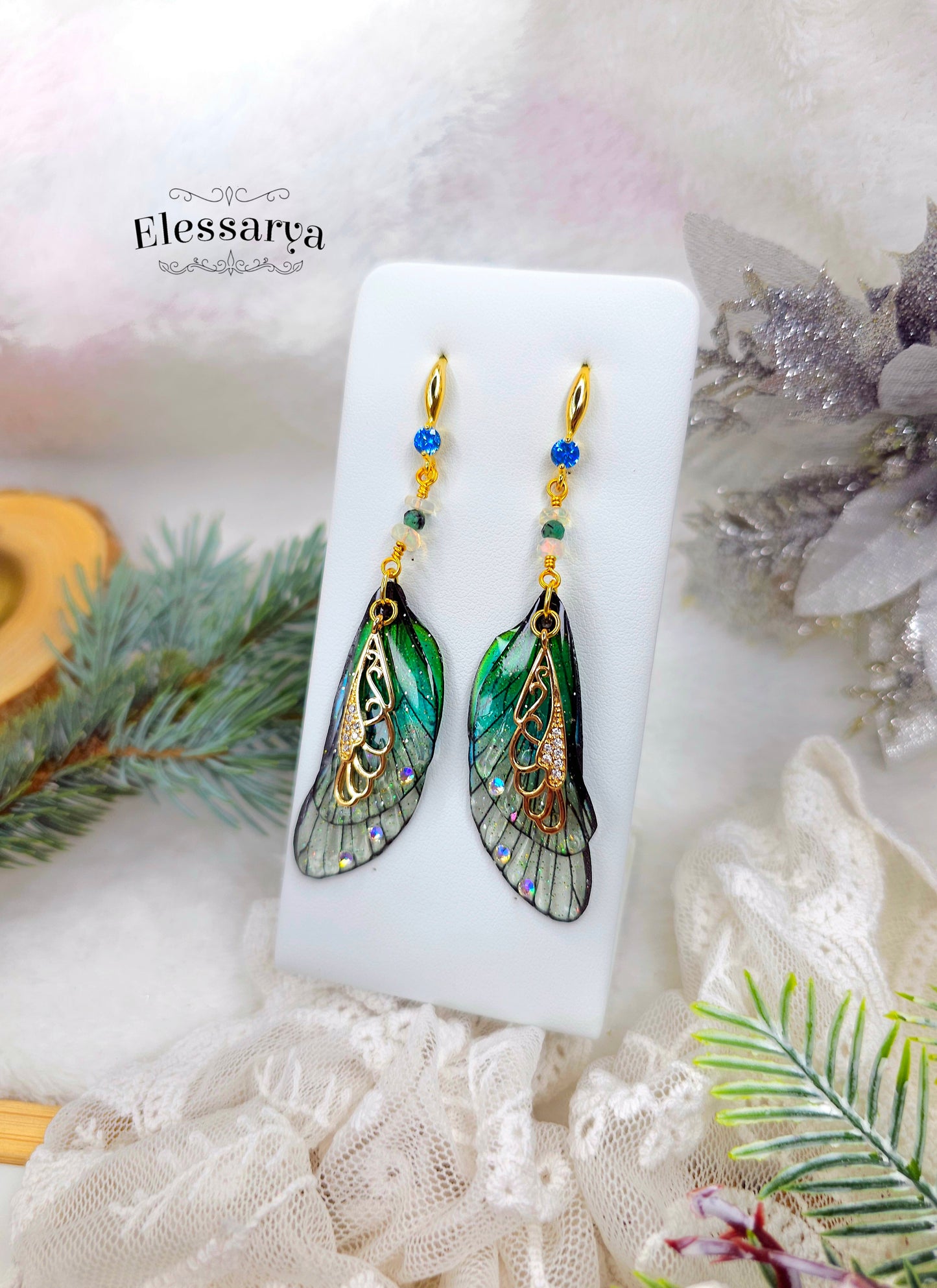 Cercei Aripi de Înger în Lumina Aurie