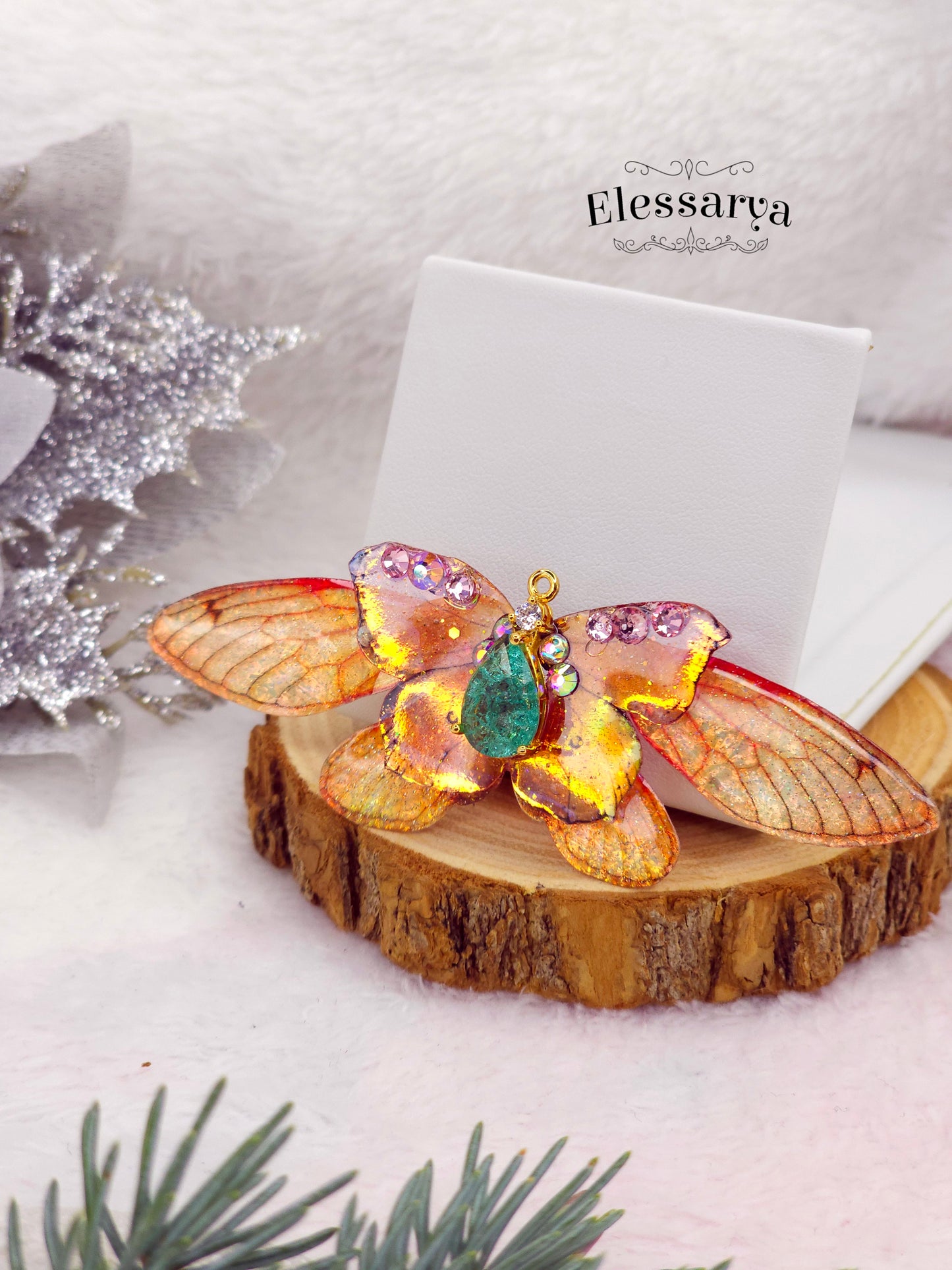 Broșa Aripi de Foc și Gheață