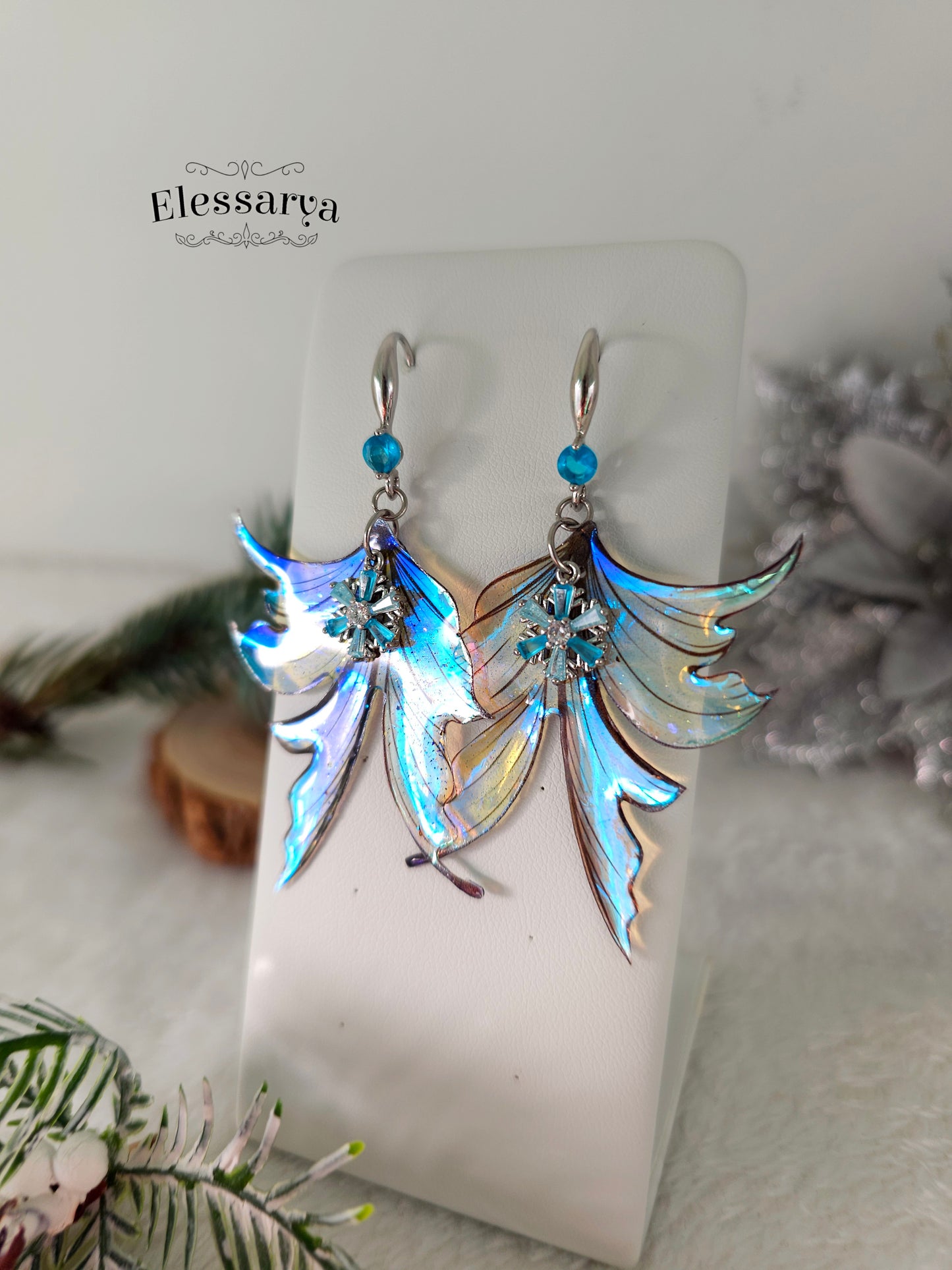 Cercei Aripi din Alb-Azur