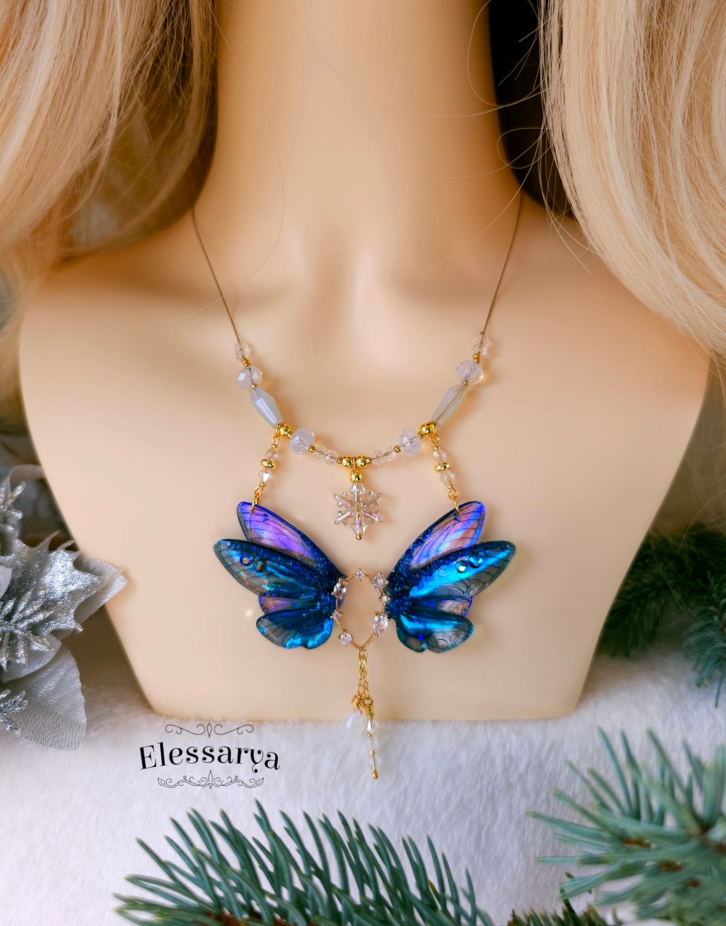 Colier cu Zâna Noaptea de Iarnă