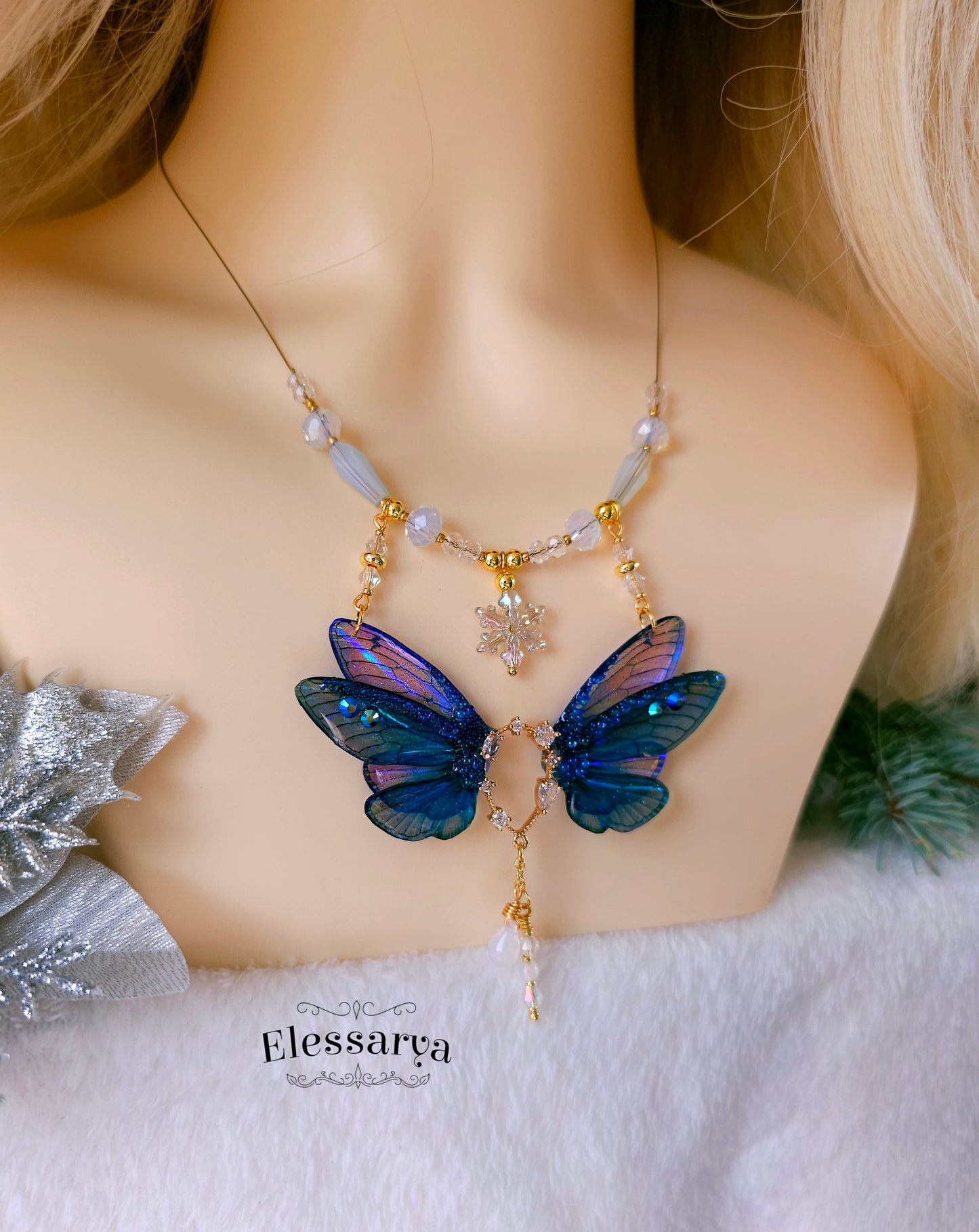 Colier cu Zâna Noaptea de Iarnă