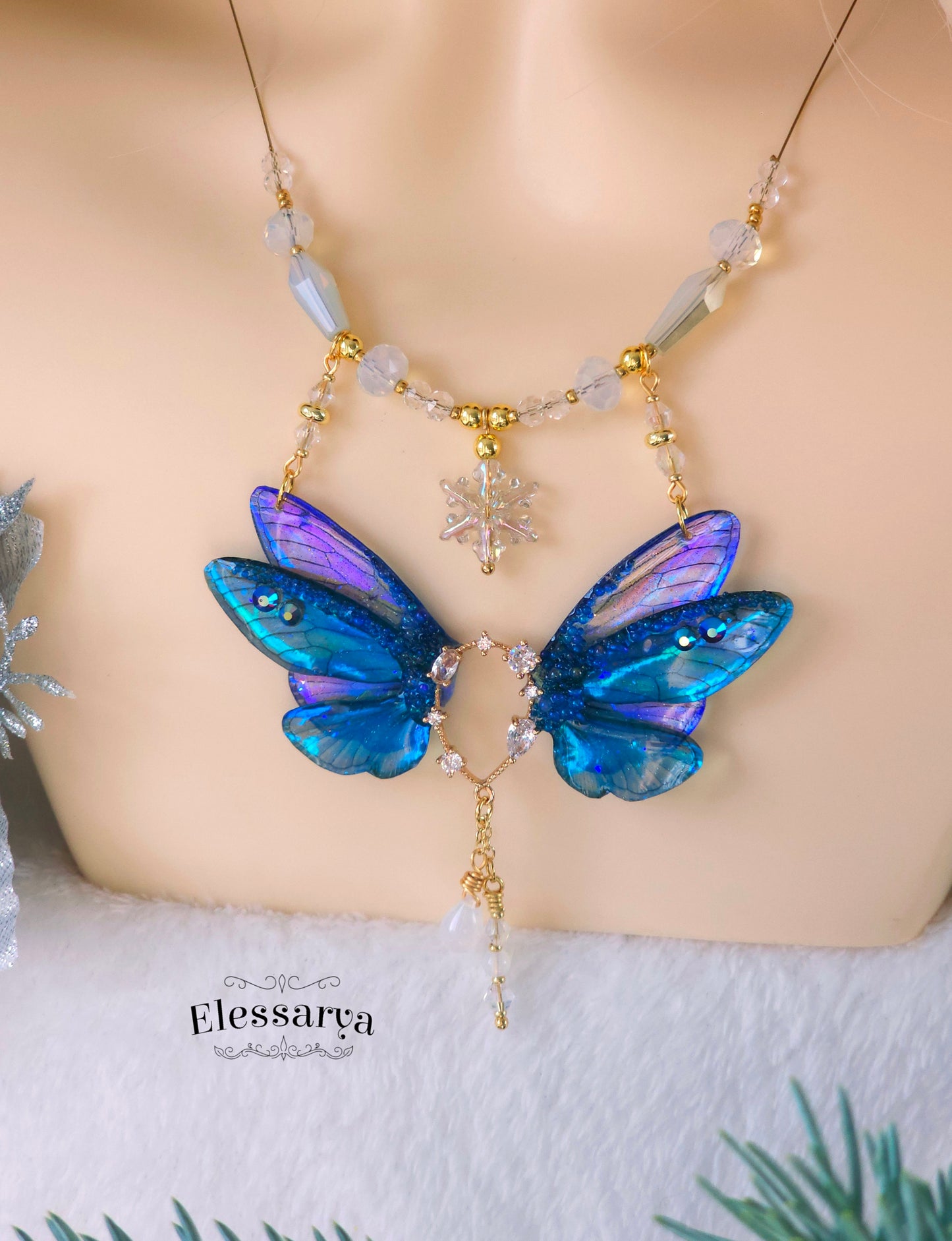 Colier cu Zâna Noaptea de Iarnă