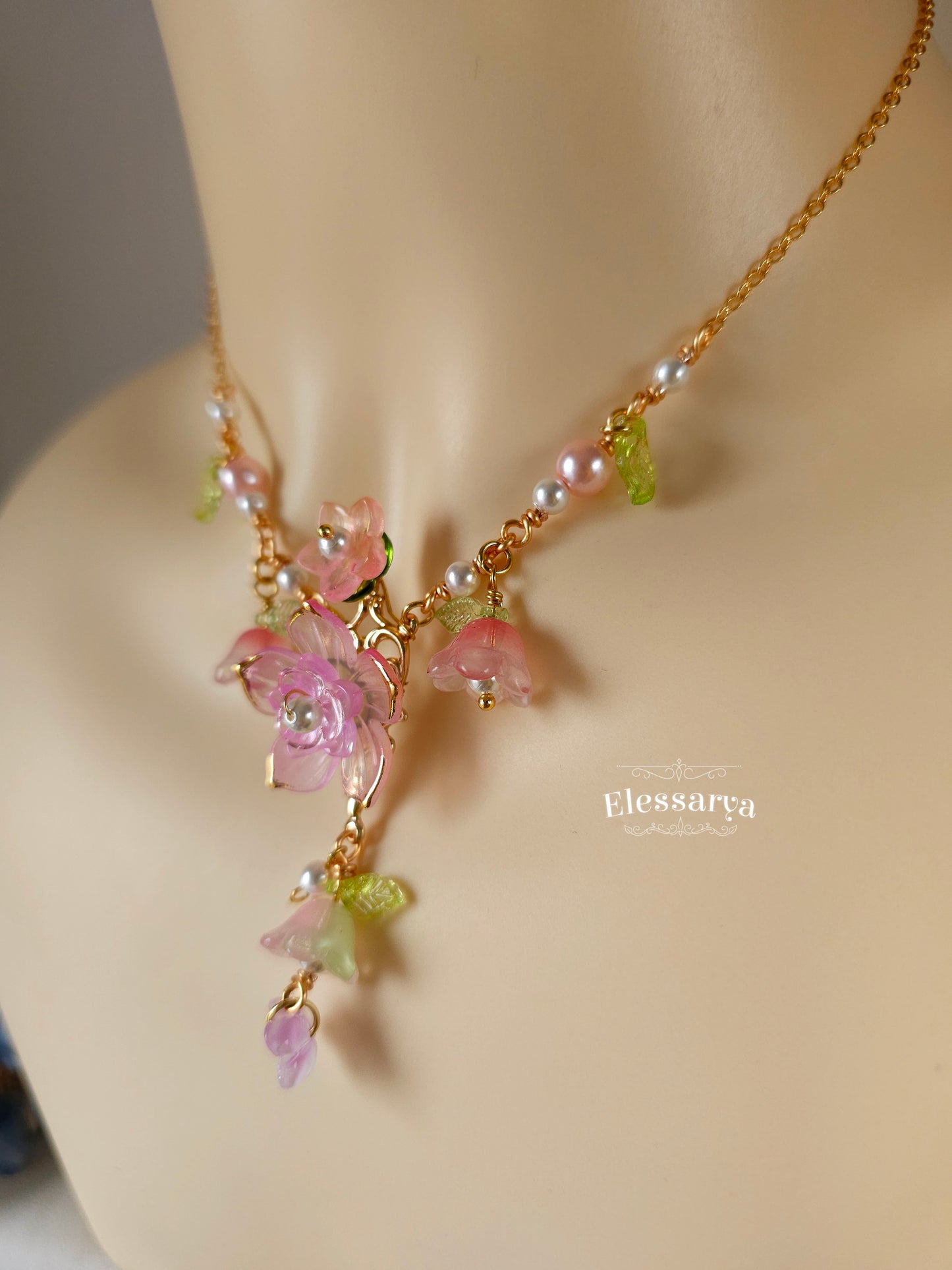 Colier Floral – Grădină Roz de Primăvară