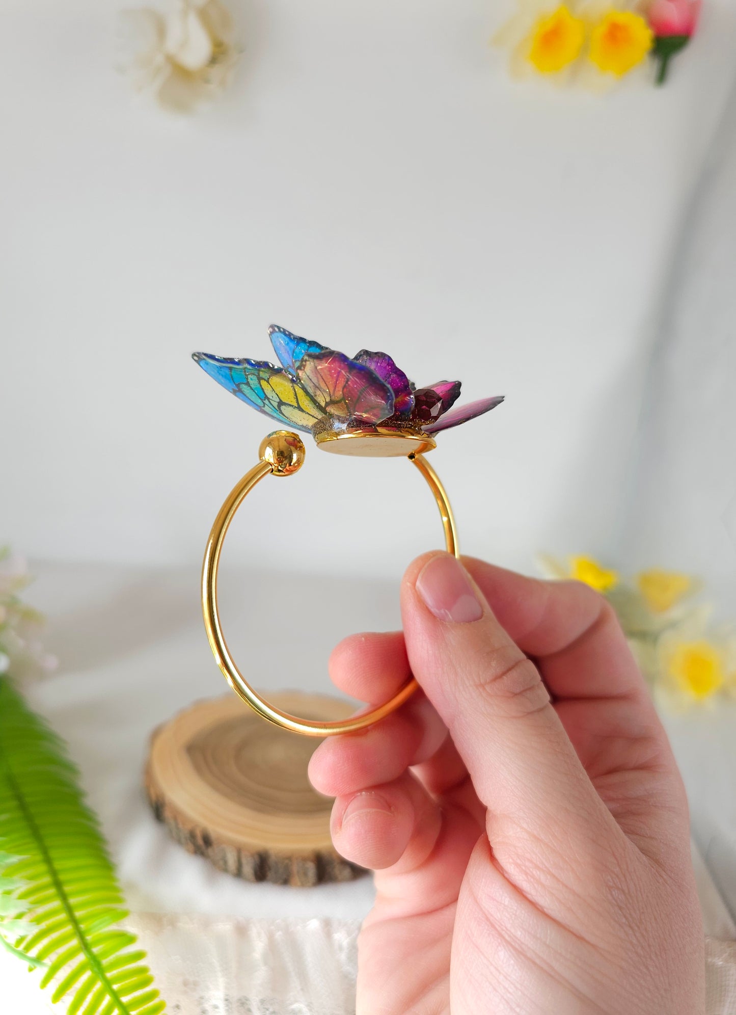 Brățară bangle deschisă – Fluture iridescent