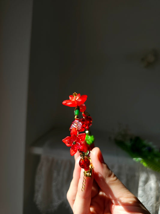 Brățară Florală - Roșu Intens din Livada Fermecată