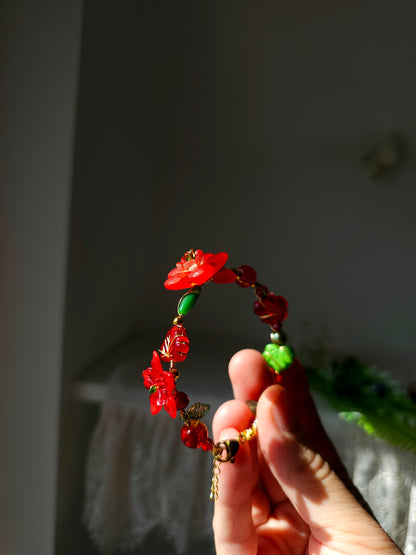 Brățară Florală - Roșu Intens din Livada Fermecată