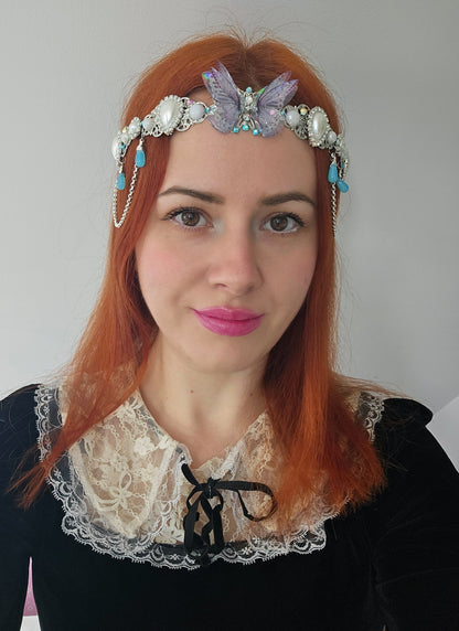 Coroană Regală cu Aripi de Cristal