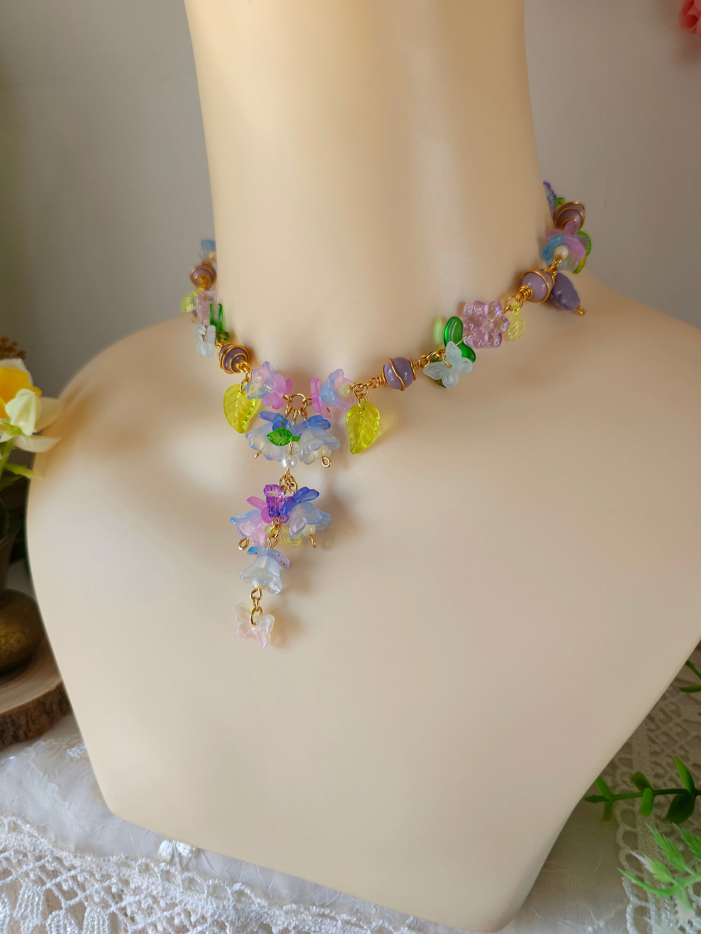 Colier floral "Grădina Elfilor"