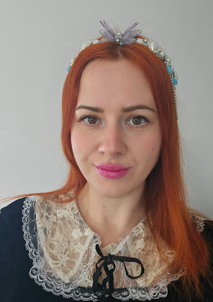 Coroană Regală cu Aripi de Cristal